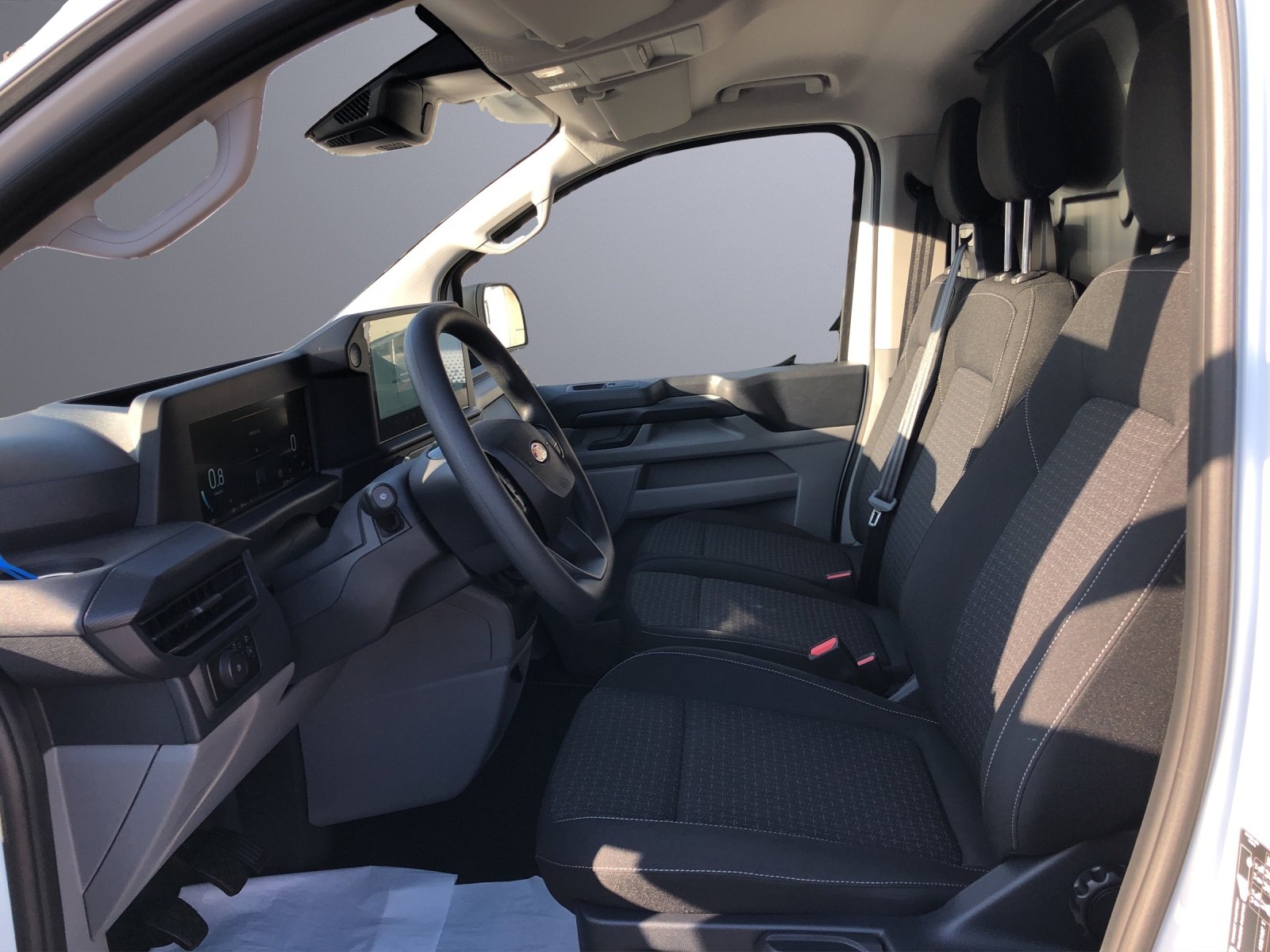 FORD Transit C van 280 L1 2.0 EcoBl, Diesel, New car, Manual - 5