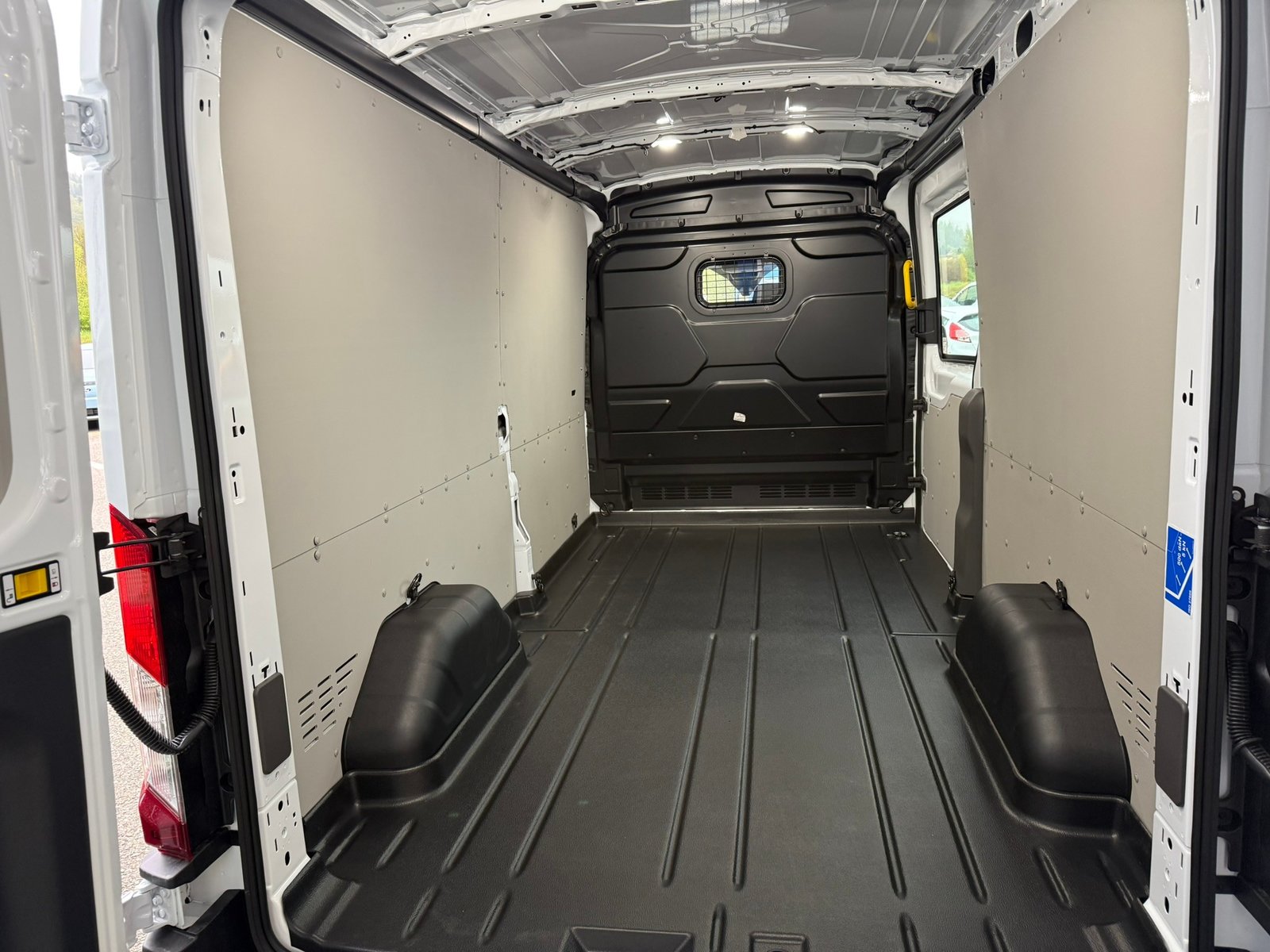 FORD Transit Van 350 L3 Trend 2.0 TDCi 130 FWD, Diesel, Voiture nouvelle, Manuelle - 6