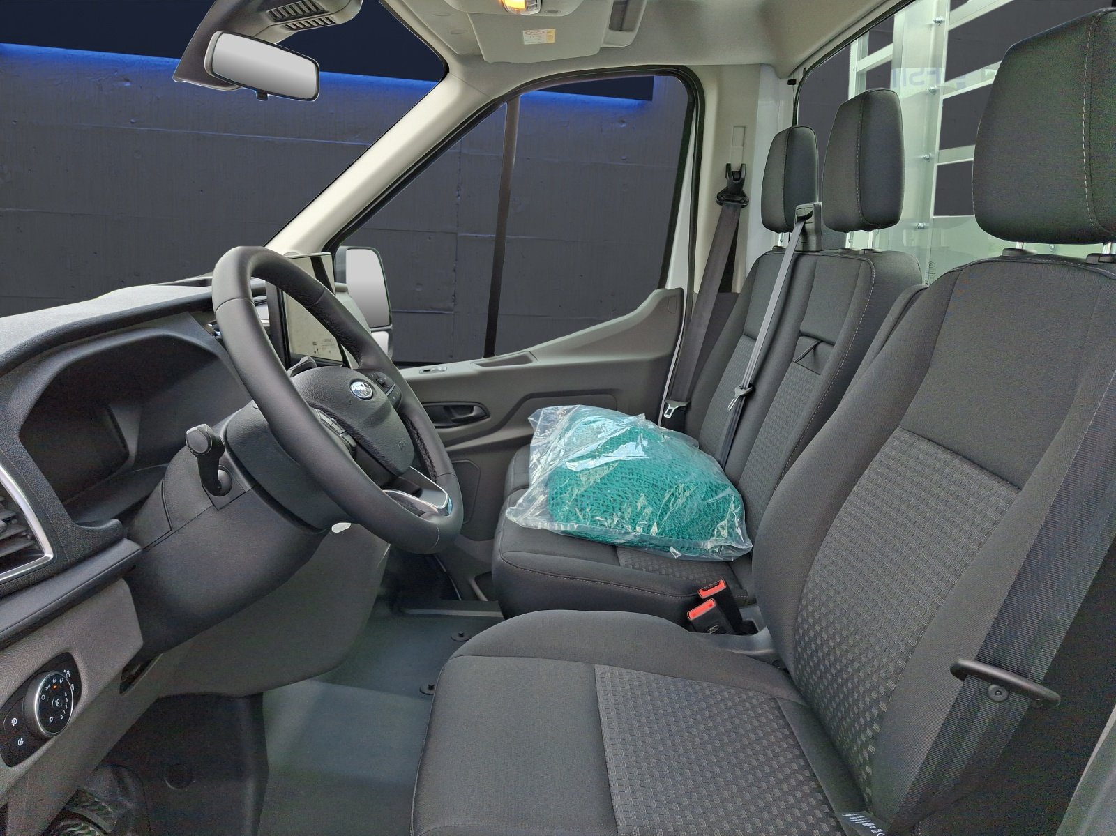 FORD Transit Kabine-Chassis 350 L2 2.0 EcoBlue 170PS Trend mit 3-, Diesel, New car, Manual - 7