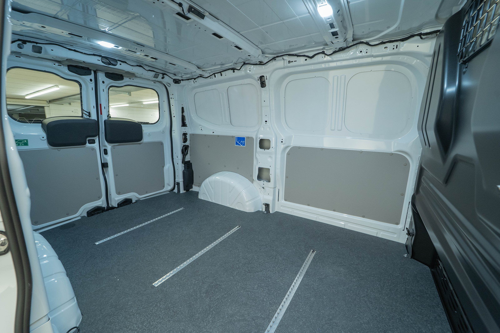 FORD Transit C Van 320 L1 2.0 EcoBlue 136 Trend, Diesel, Neuwagen, Handschaltung - 6