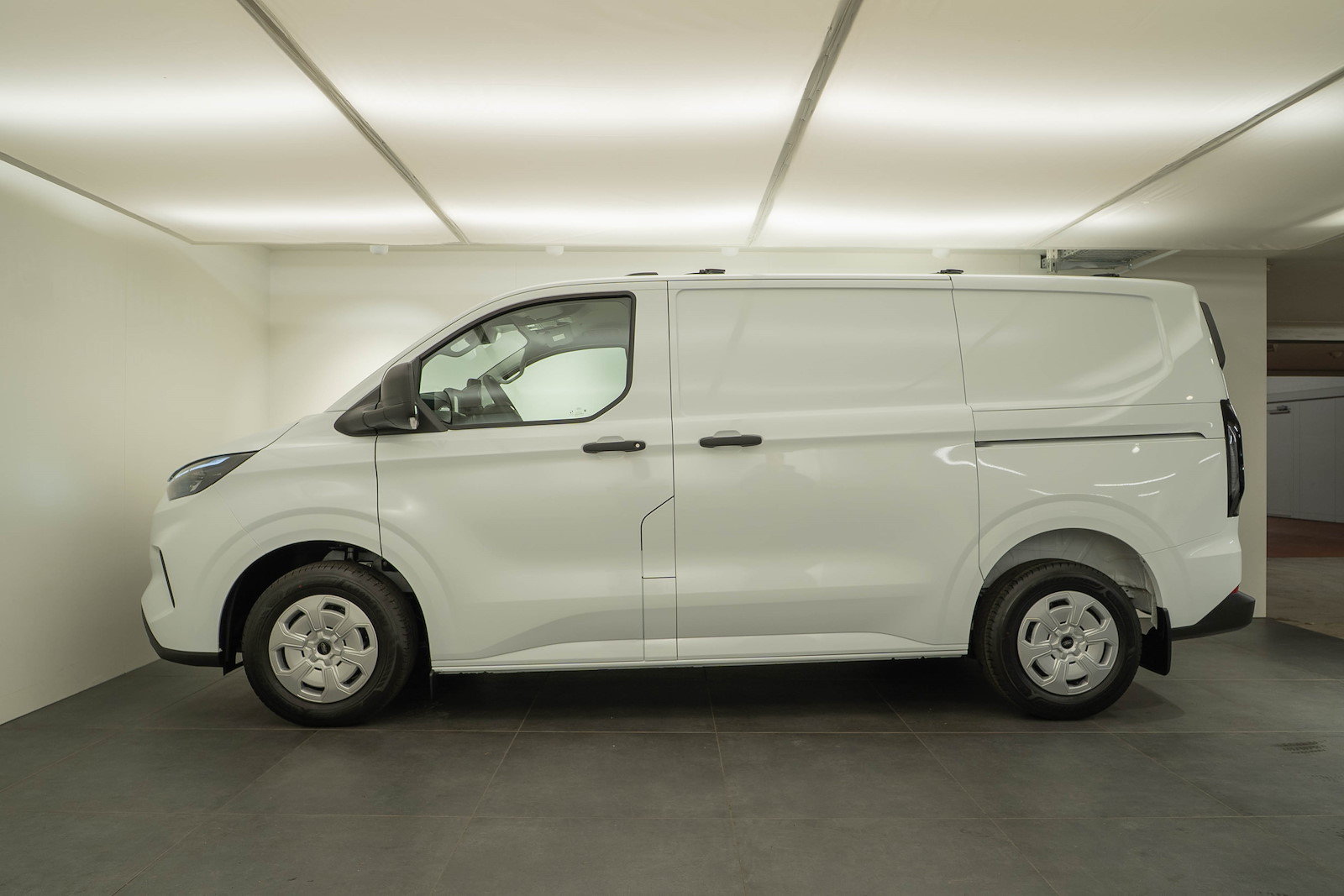 FORD Transit C Van 320 L1 2.0 EcoBlue 170 Trend 4x4, Diesel, New car, Automatic - 3