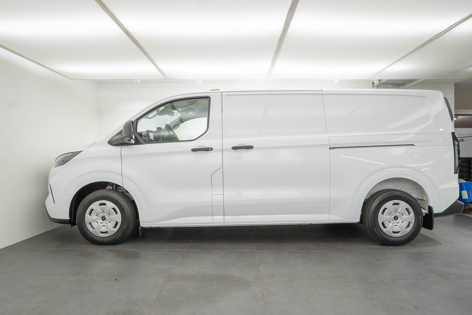 FORD Transit C Van 320 L2 2.0 EcoBlue 170 Trend 4x4, Diesel, New car, Automatic - 3