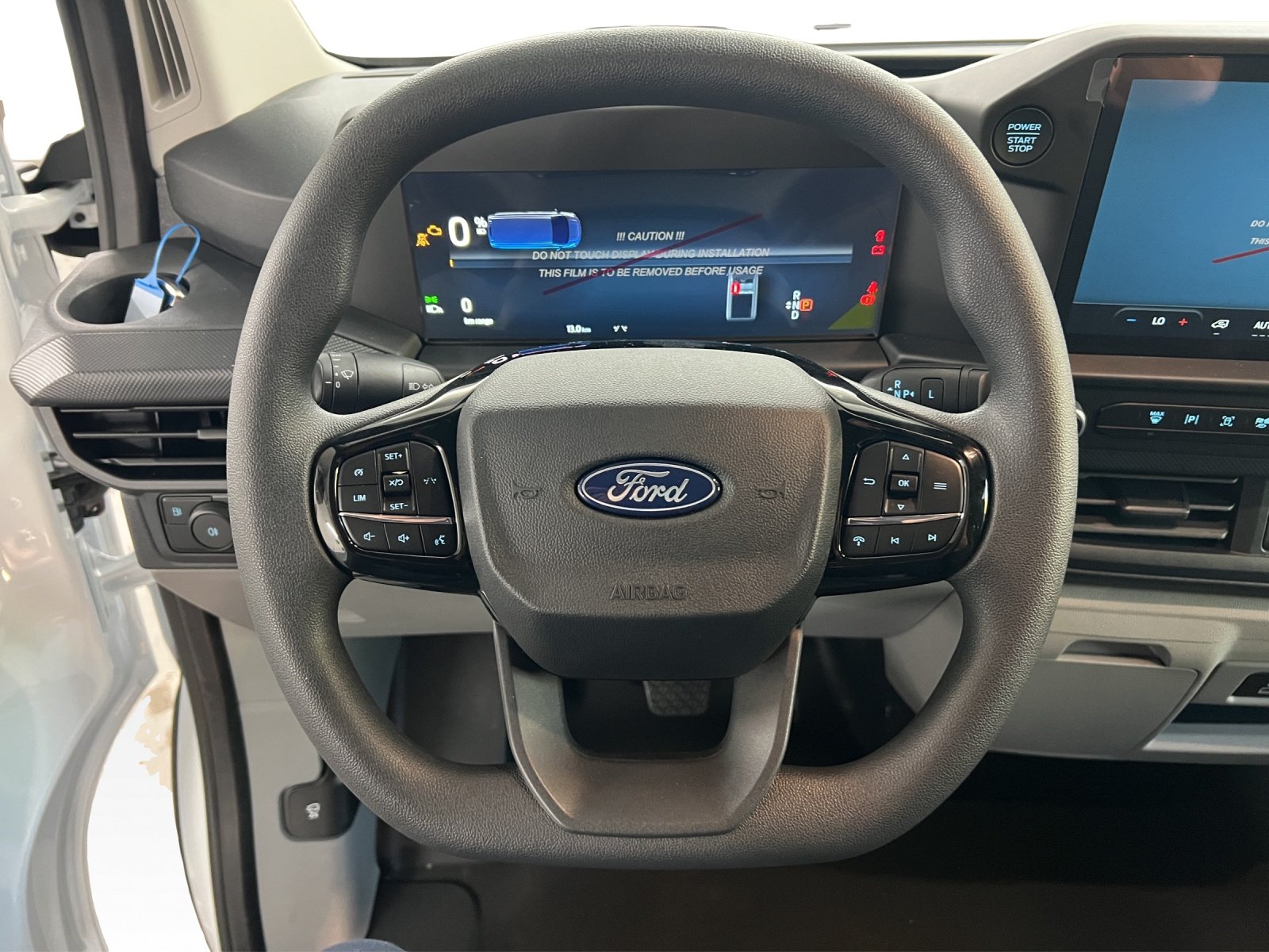 FORD Transit C van 320 L1 2.5 Durat, Plug-in-Hybrid Benzin/Elektro, Neuwagen, Automatik - 6