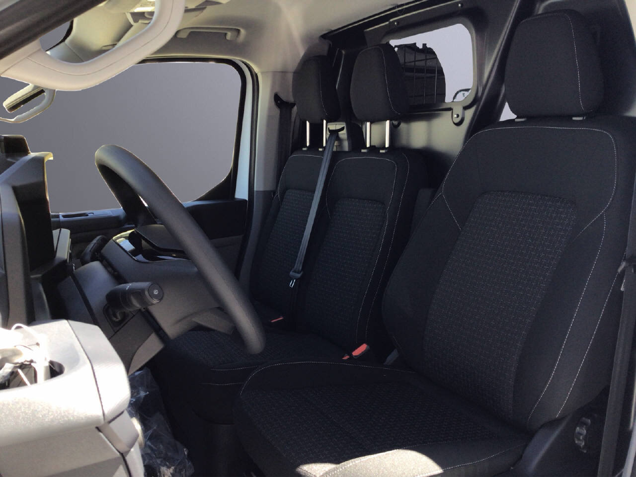 FORD Transit C Van 320 L1 2.5 PHEV 233 PS Trend PHEV, Plug-in-Hybrid Benzin/Elektro, Neuwagen, Automatik - 5