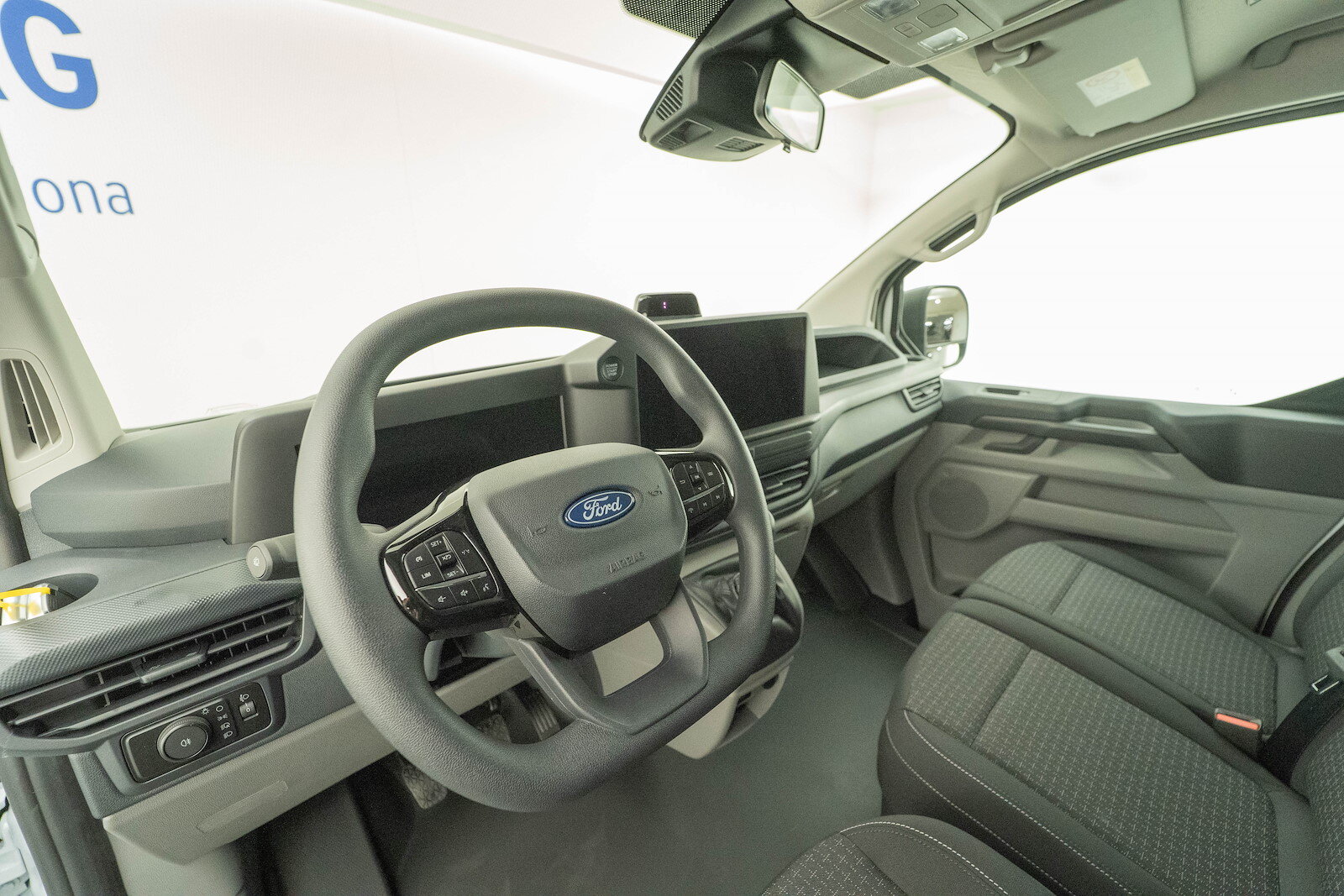 FORD Transit C Van 320 L1 2.0 EcoBlue 136 Trend, Diesel, New car, Manual - 7