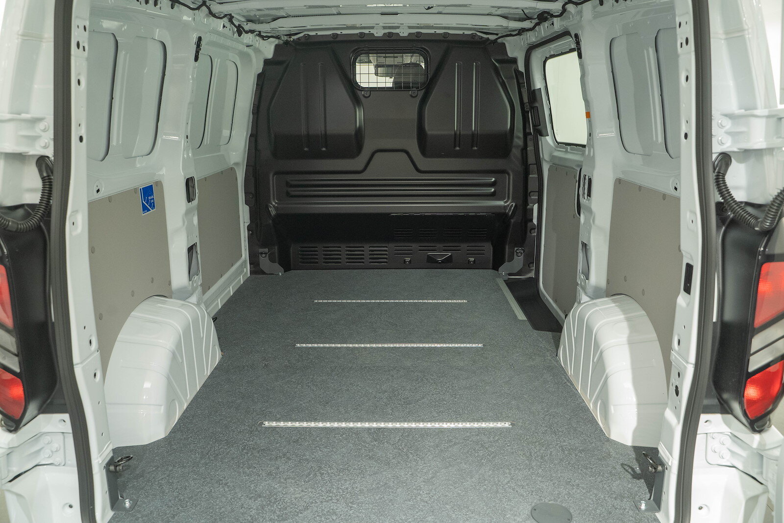 FORD Transit C Van 320 L1 2.0 EcoBlue 136 Trend, Diesel, Neuwagen, Handschaltung - 5