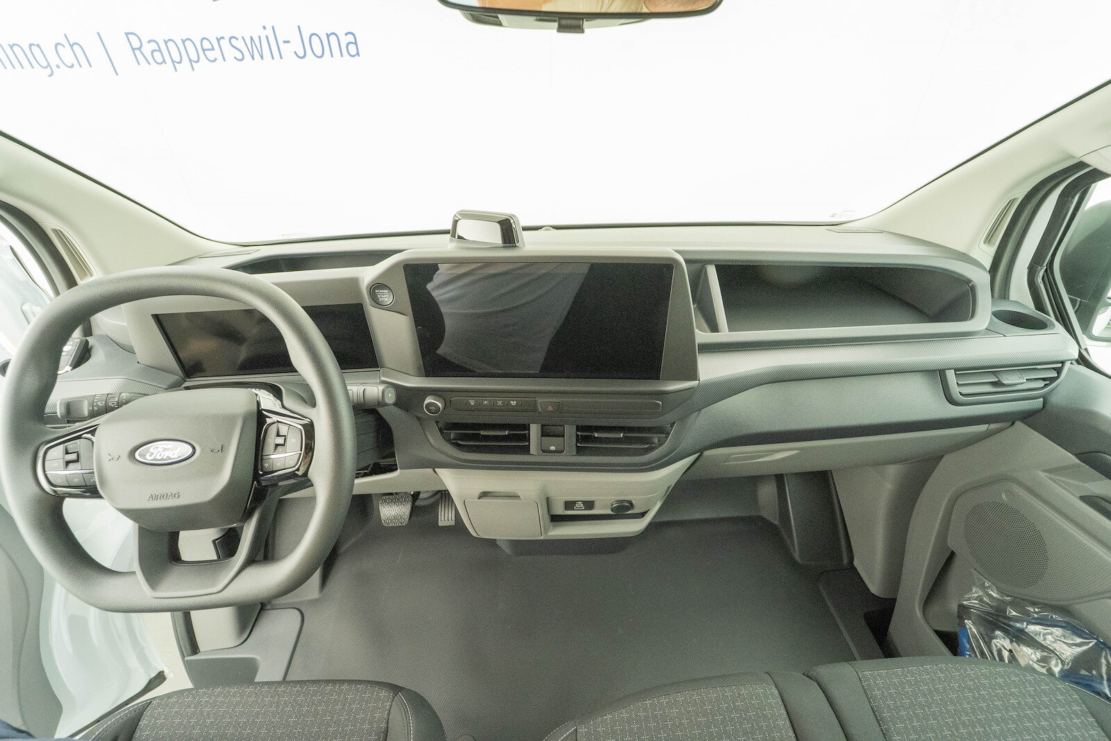 FORD Transit C Van 320 L1 2.5 Duratec 233 Trend PHEV, Hybride Rechargeable Essence/Électricité, Voiture nouvelle, Automatique - 7