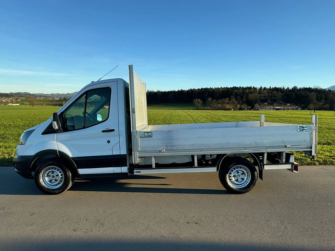 FORD Transit 350 L2 Ambiente 2.0 TDCi 130 Brücke mit Anhängerkupp, Diesel, Occasion / Gebraucht, Handschaltung - 5