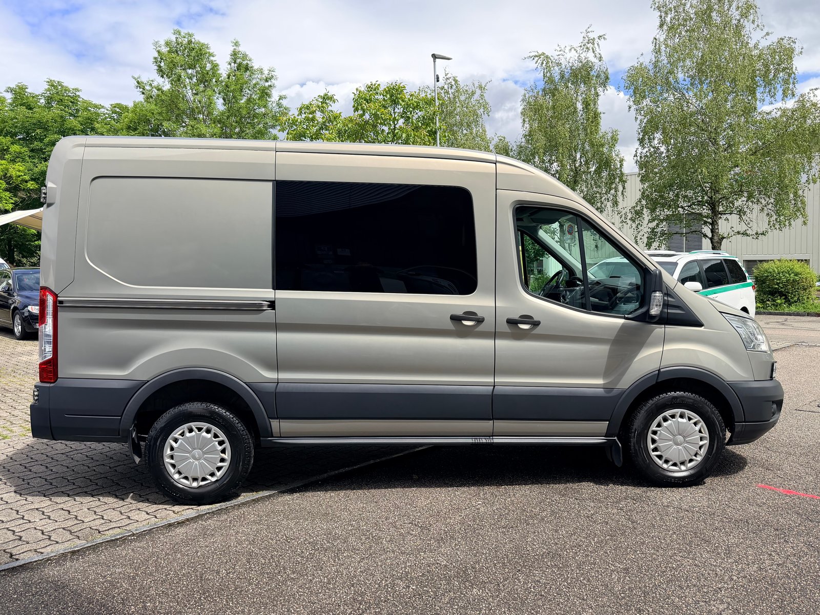 FORD Transit Van 350 L2H2 Trend FWD, Diesel, Occasion / Utilisé, Manuelle - 2