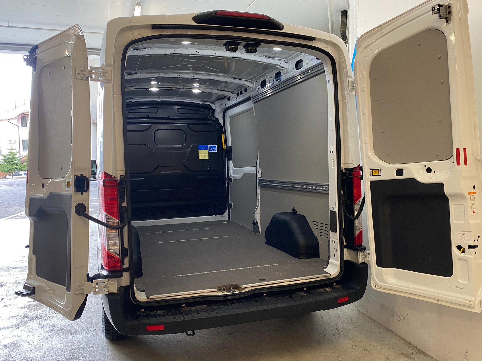 FORD Transit L3 Trend 2.0 TDCi 130 FWD, Diesel, Occasion / Utilisé, Manuelle - 4