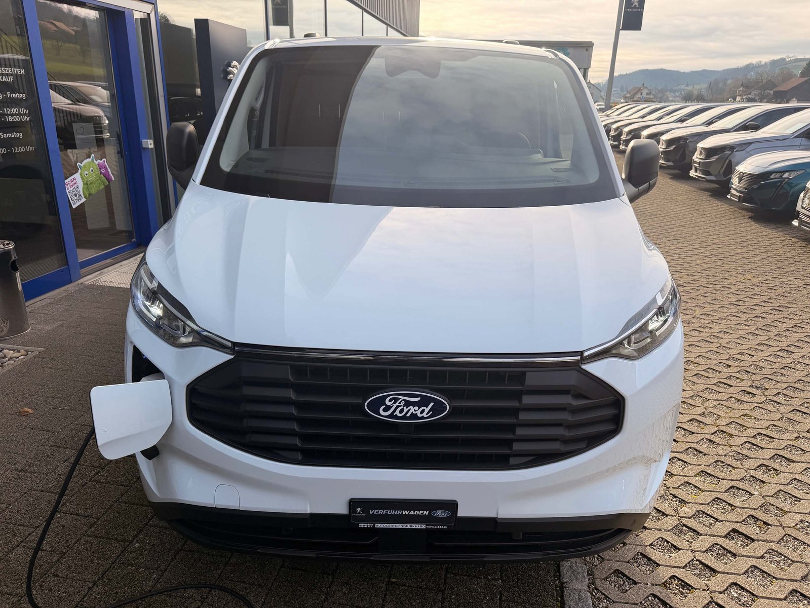 FORD Transit C Van 320 L2 2.5 Duratec 233 Trend PHEV, Hybride Rechargeable Essence/Électricité, Voiture de démonstration, Automatique - 3