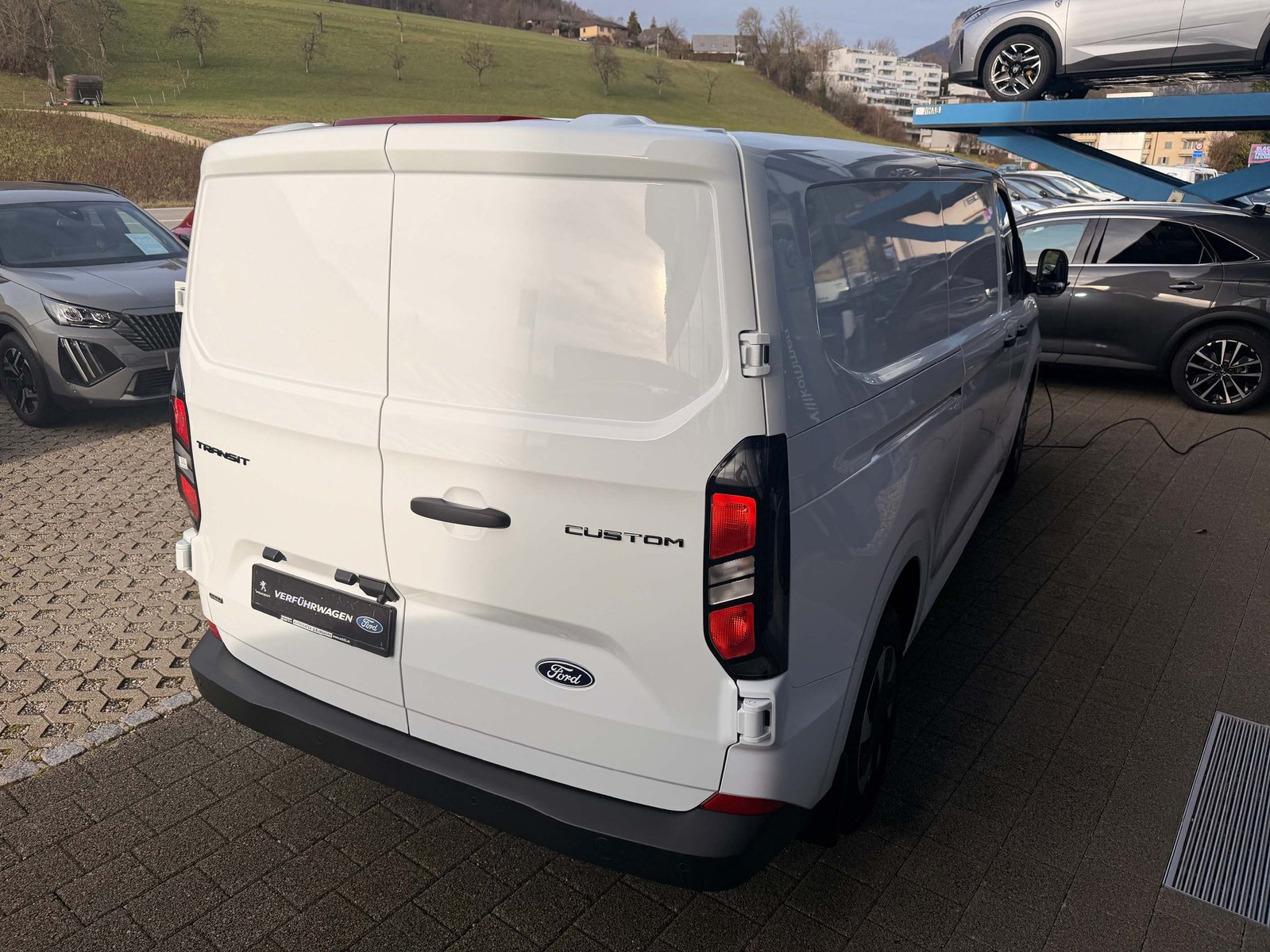 FORD Transit C Van 320 L2 2.5 Duratec 233 Trend PHEV, Hybride Rechargeable Essence/Électricité, Voiture de démonstration, Automatique - 5