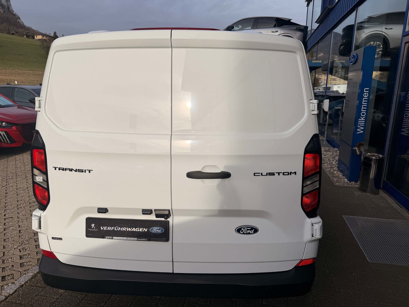FORD Transit C Van 320 L2 2.5 Duratec 233 Trend PHEV, Hybride Rechargeable Essence/Électricité, Voiture de démonstration, Automatique - 6