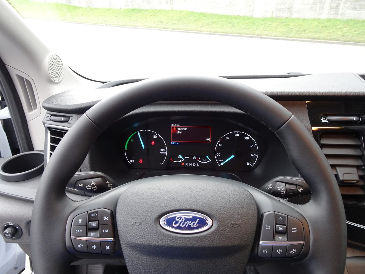 FORD E-Transit Van 350 L3H2 67kWh Trend, Electric, New car, Automatic - 5