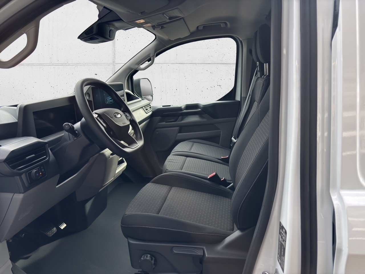 FORD Transit C Van 320 L1 2.0 EcoBlue 136 Trend, Diesel, New car, Automatic - 7
