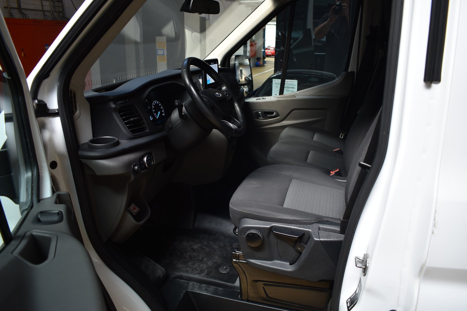 FORD Transit Van 350 L2 Trail 2.0 TDCi 130 MHEV FWD, Mild-Hybrid Diesel/Elektro, Occasion / Gebraucht, Handschaltung - 6