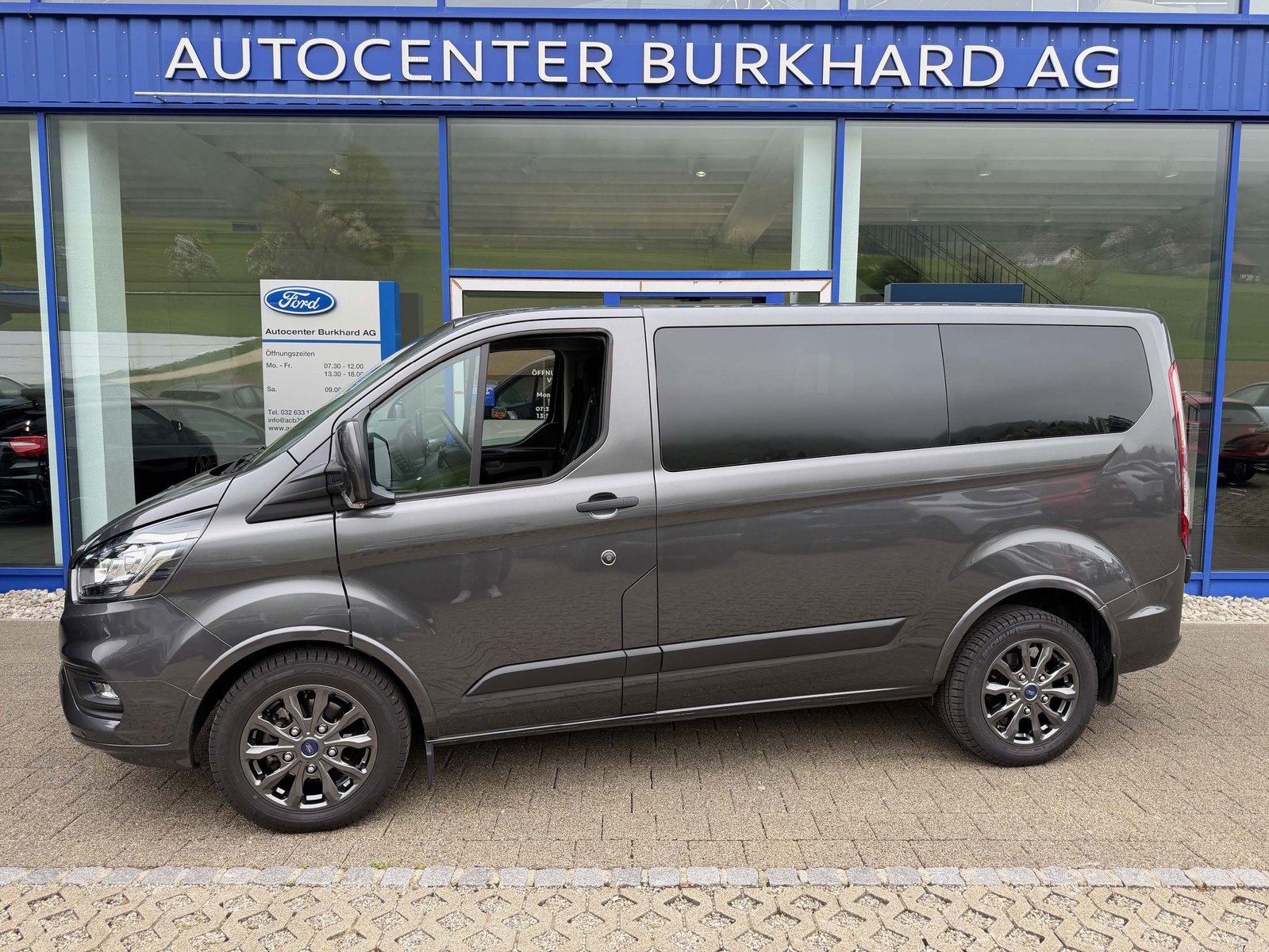FORD Transit C Kombi 9 Plätzer, Anhängelast 2'800kg