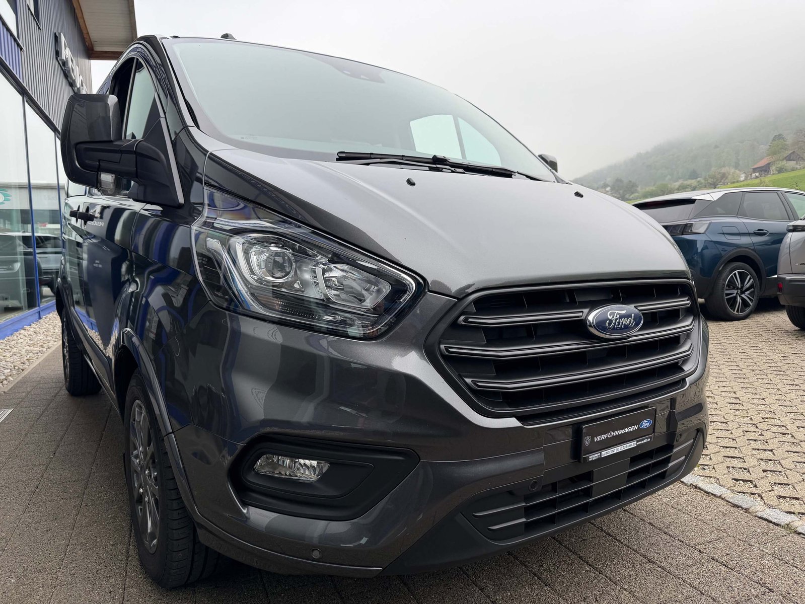 FORD Transit C Kombi 9 Plätzer, Anhängelast 2'800kg, Diesel, Second hand / Used, Automatic - 3