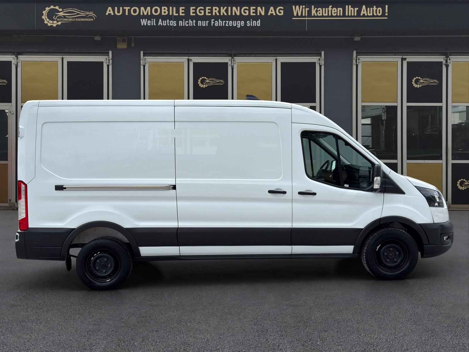FORD Transit Van 350 L3H2 2.0 EcoBlue 130 Trend, Diesel, Second hand / Used, Automatic - 4