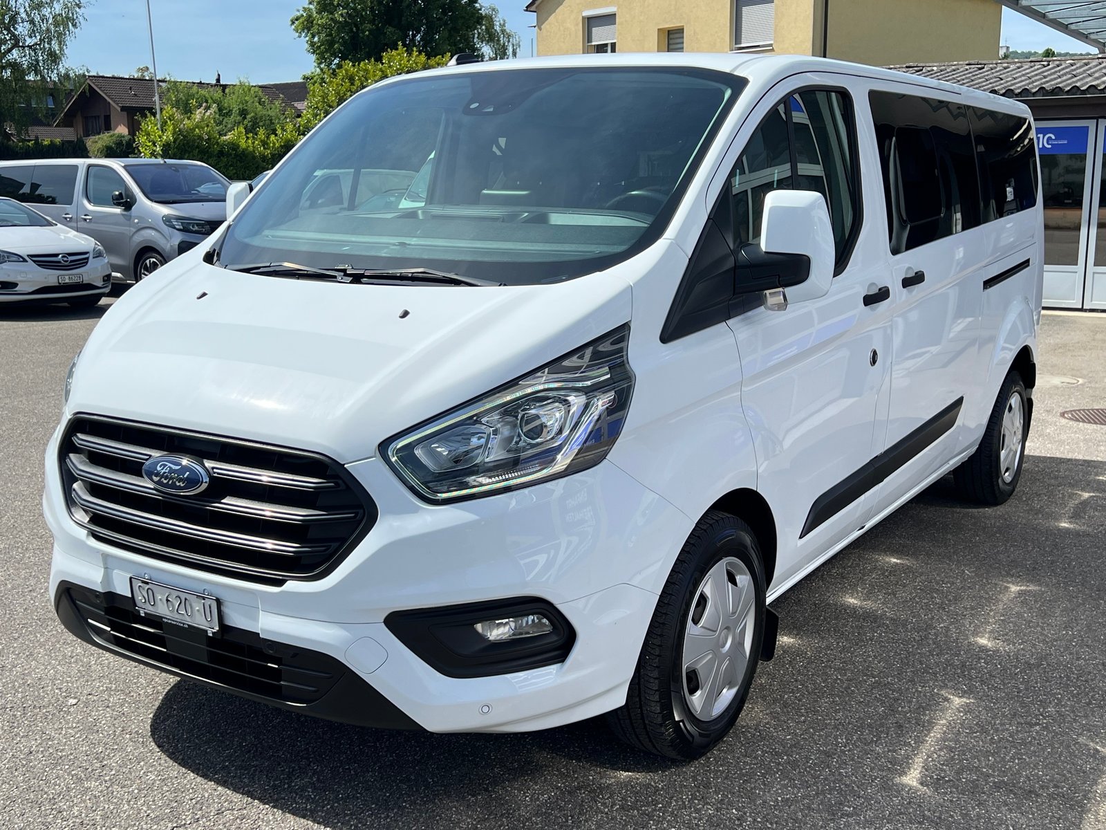 FORD Transit C Kombi 320 L2 2.0 TDCi 130 Trend * 9 Plätze *, Diesel, Occasioni / Usate, Automatico - 2