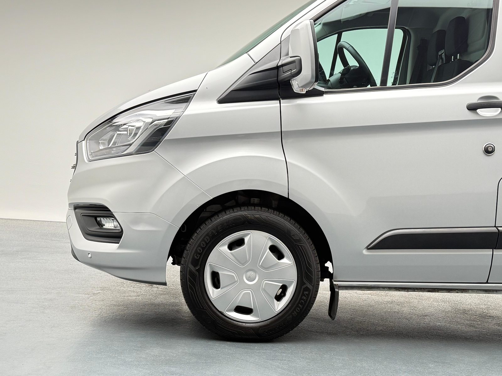 FORD Transit C Van 300 L1 2.0 TDCi 130 Trend, Diesel, Second hand / Used, Automatic - 3