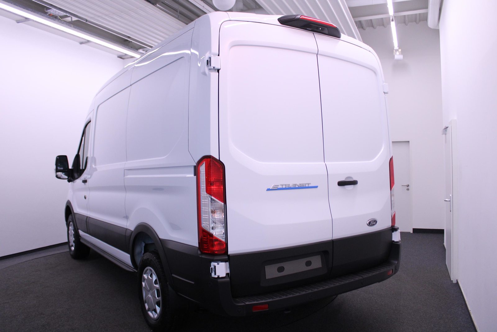 FORD E-Transit Van 350 L2H2 67kWh Trend, Elettrica, Auto dimostrativa, Automatico - 3