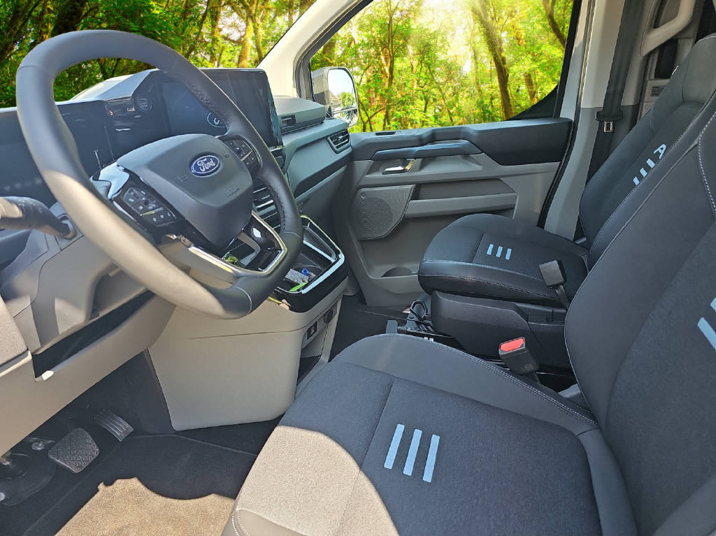 FORD Transit C Nugget 320 L1 2.0 EcoBlue 170 Active, Diesel, Ex-demonstrator, Automatic - 5
