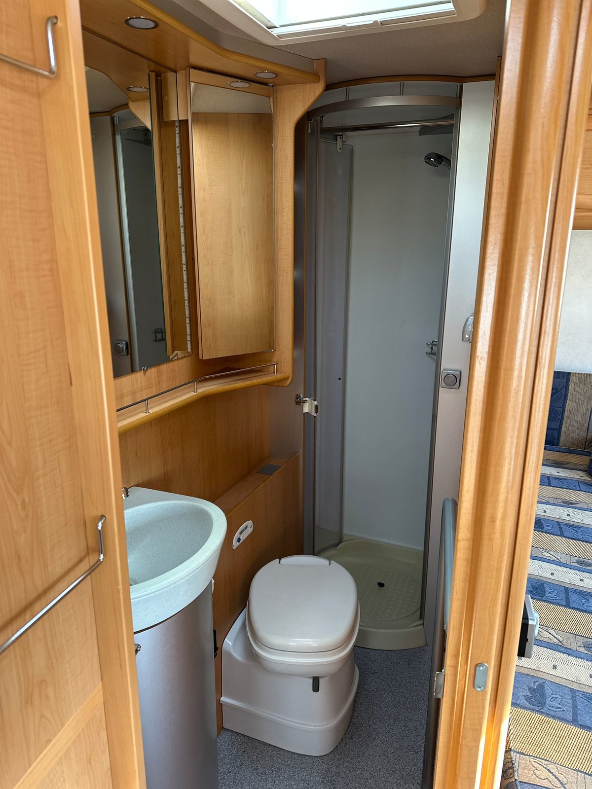 FRANKIA **Franz. Bett**4 Pers.**7.00m Länge**Automat**, Diesel, Occasion / Gebraucht, Automat - 2