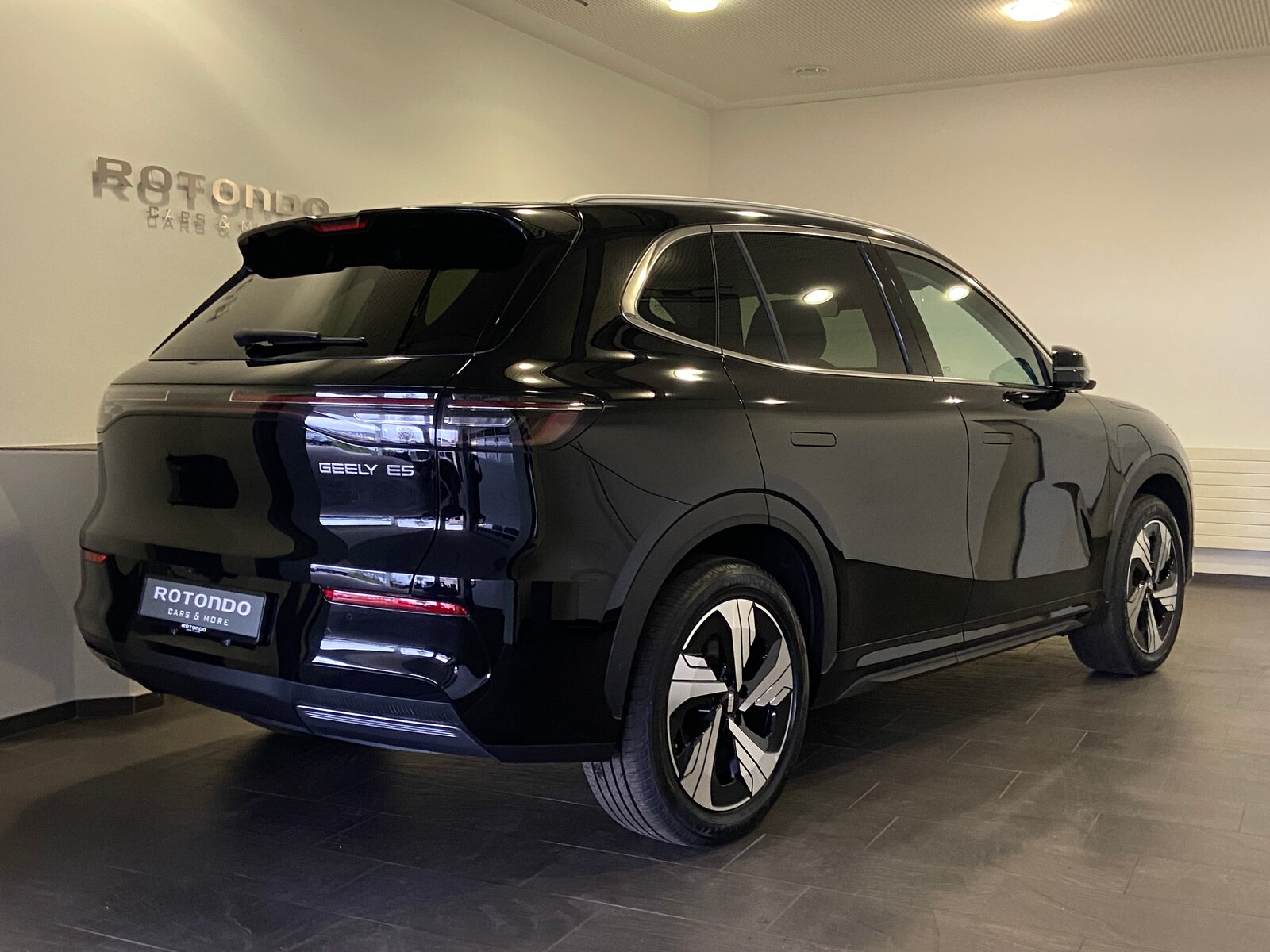 GEELY E5 Max+ Elektro, Elettrica, Nuovo, Automatico - 2