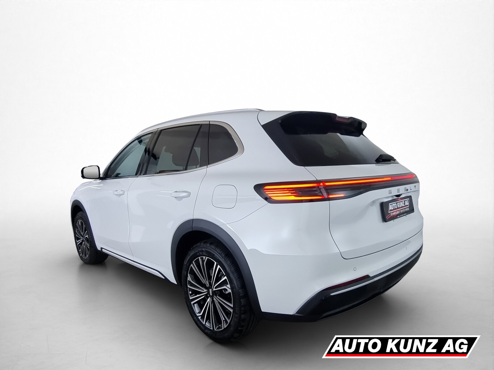 GEELY STARRAY EM-i LAUNCH EDITION, Plug-in-Hybrid Petrol/Electric, Pre-registered new car, Automatic - 4