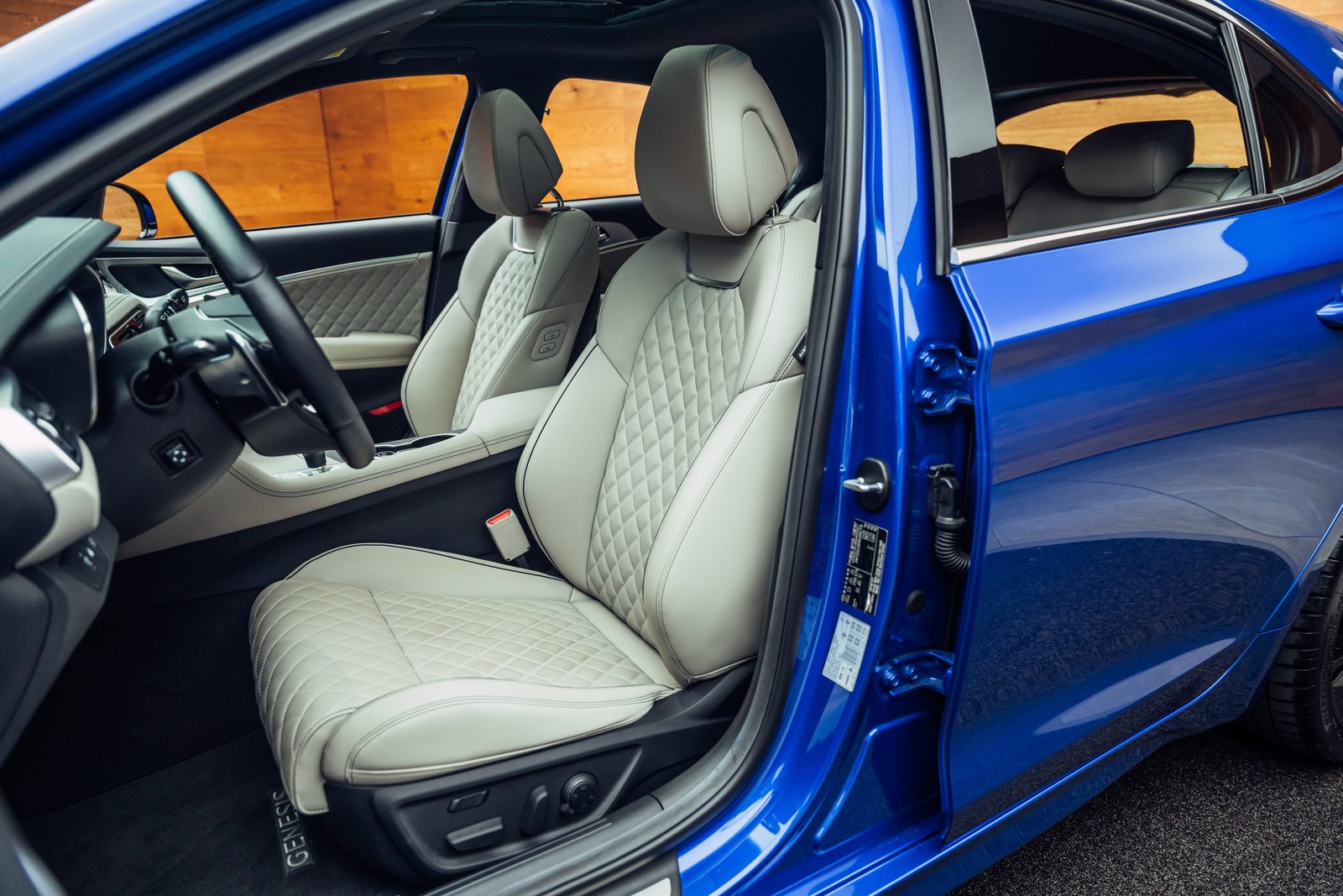 GENESIS G70 Shooting Brake 2.2 CRDI Sport AT8 AWD, Diesel, Occasion / Utilisé, Automatique - 7
