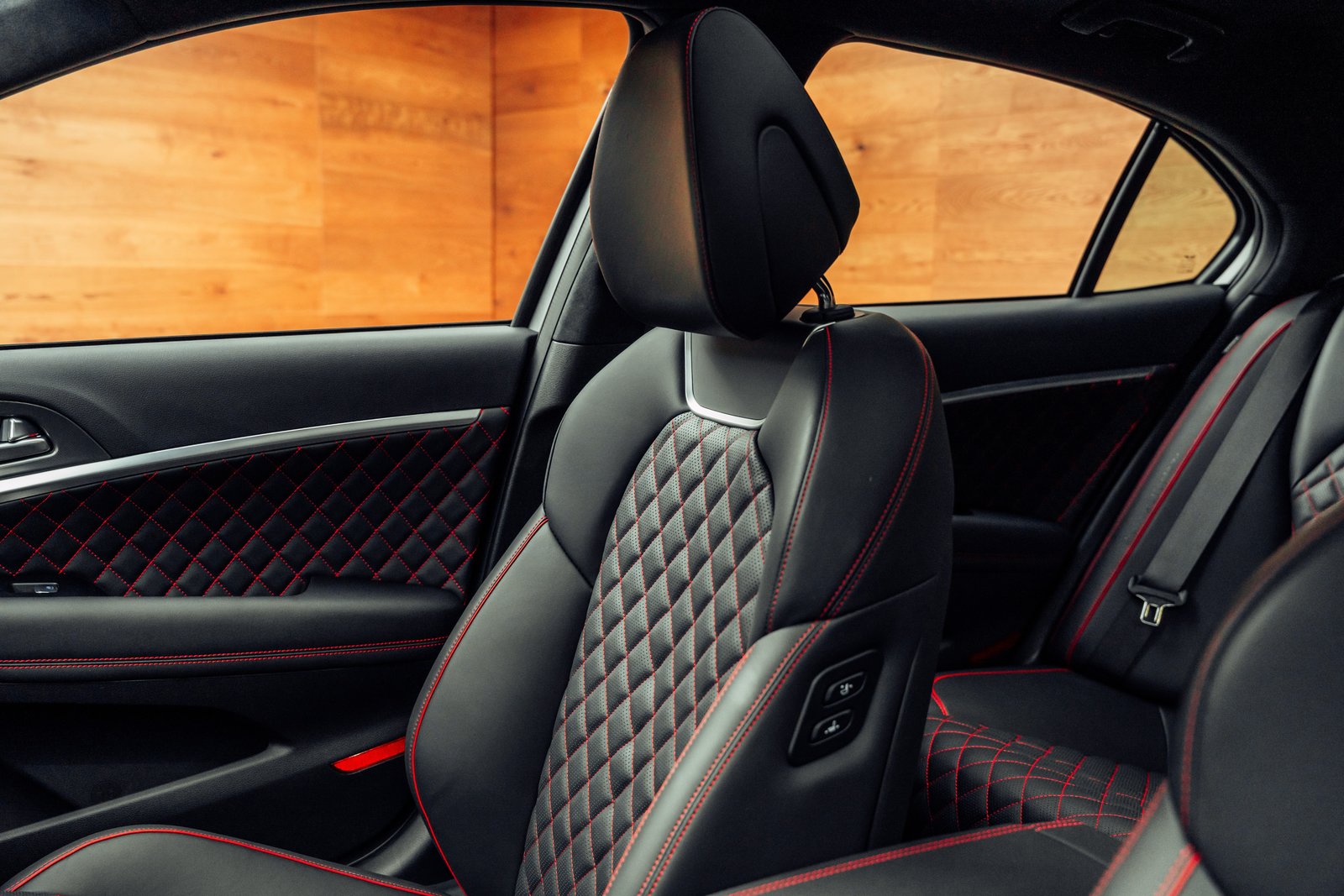 GENESIS G70 Shooting Brake 2.0 T Plus Sport AT8 AWD, Benzina, Occasioni / Usate, Automatico - 7