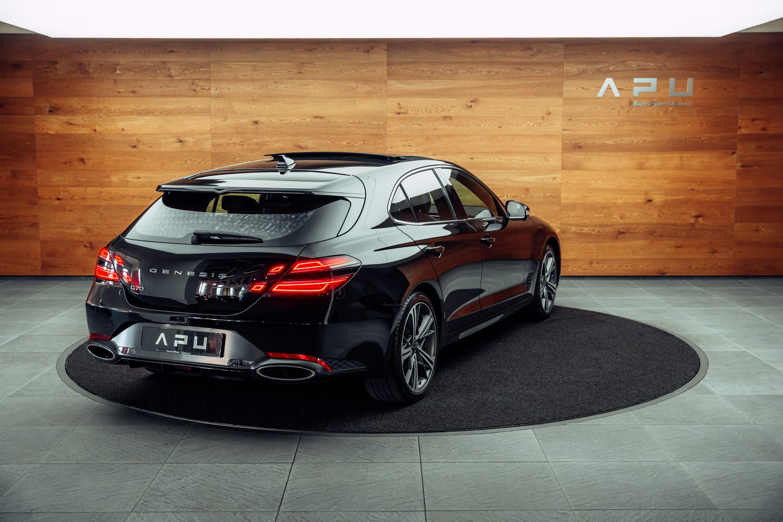 GENESIS G70 Shooting Brake 2.0 T Plus Sport AT8 AWD, Benzina, Occasioni / Usate, Automatico - 2