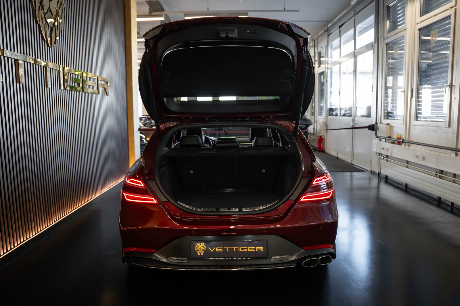 GENESIS G70 Shooting Brake 2.2 CRDI Sport AT8, Diesel, Occasion / Gebraucht, Automatik - 6