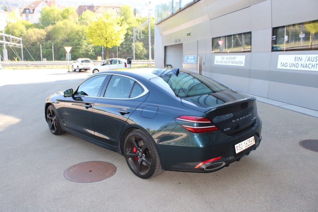 GENESIS G70 2.0 TGDI, Essence, Occasion / Utilisé, Automatique - 4