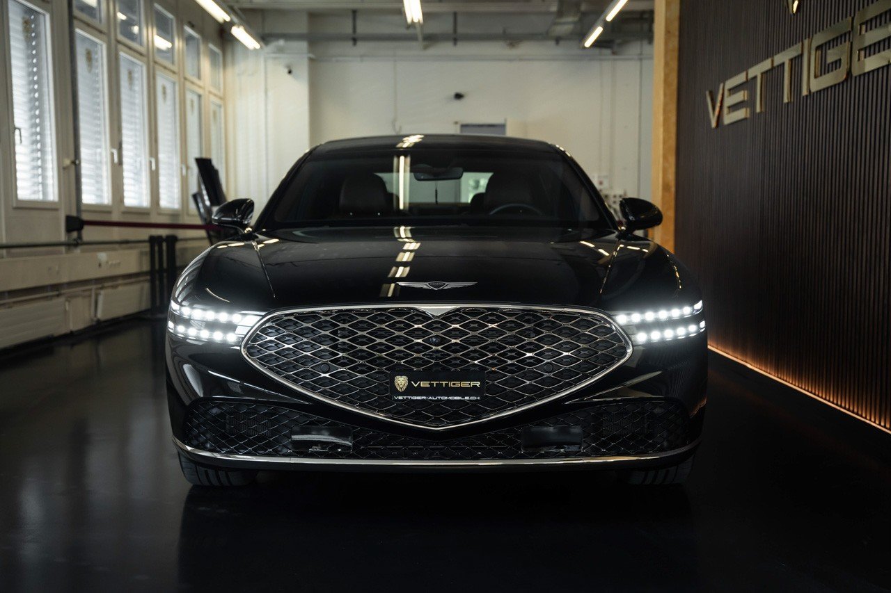 GENESIS G90 Luxury Plus, Essence, Occasion / Utilisé, Automatique - 2