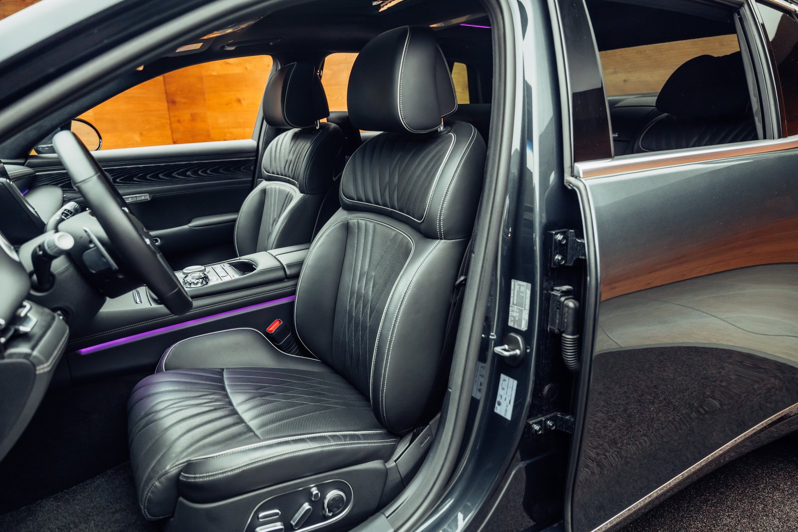 GENESIS G90 Luxury Plus AWD, Petrol, Second hand / Used, Automatic - 6