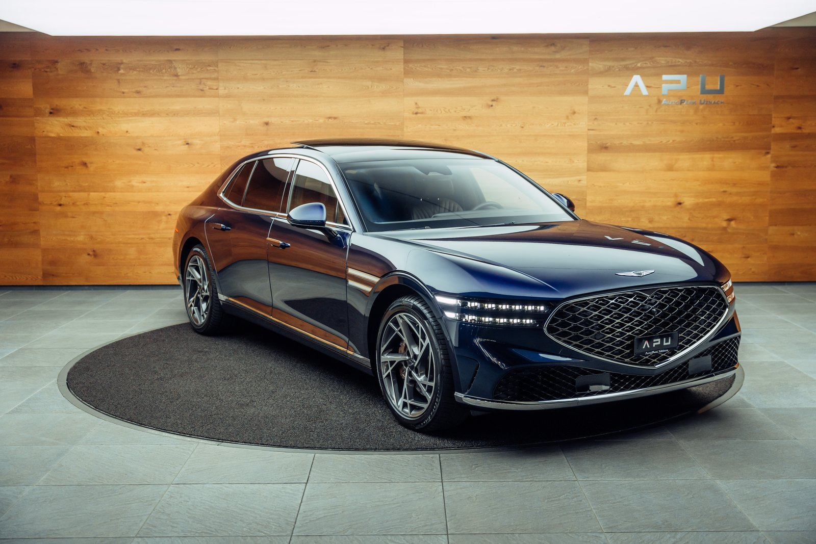 GENESIS G90 Luxury Plus AWD
