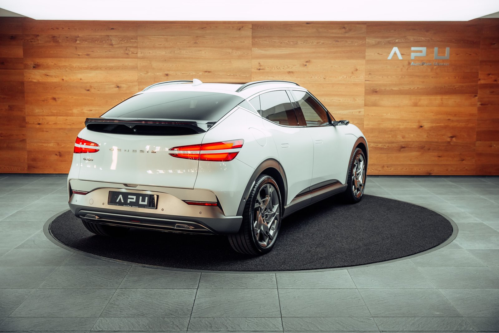 GENESIS GV60 77.4 kWh Sport Plus AWD, Elektro, Occasion / Gebraucht, Automat - 2