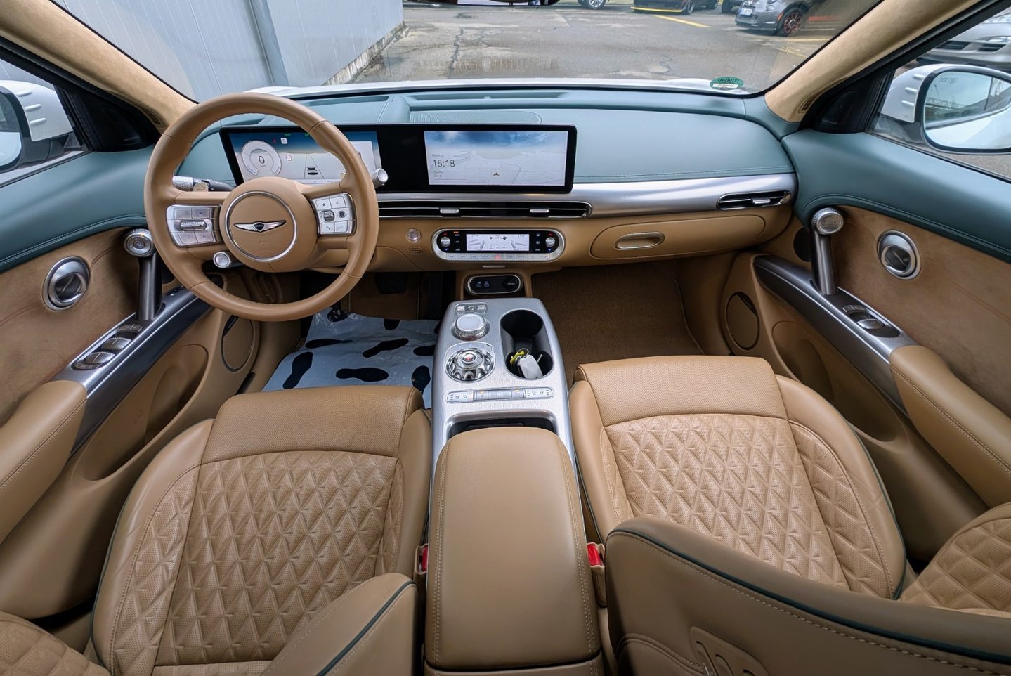 GENESIS GV60 77.4 kWh Sport AWD, Électrique, Occasion / Utilisé, Automatique - 4
