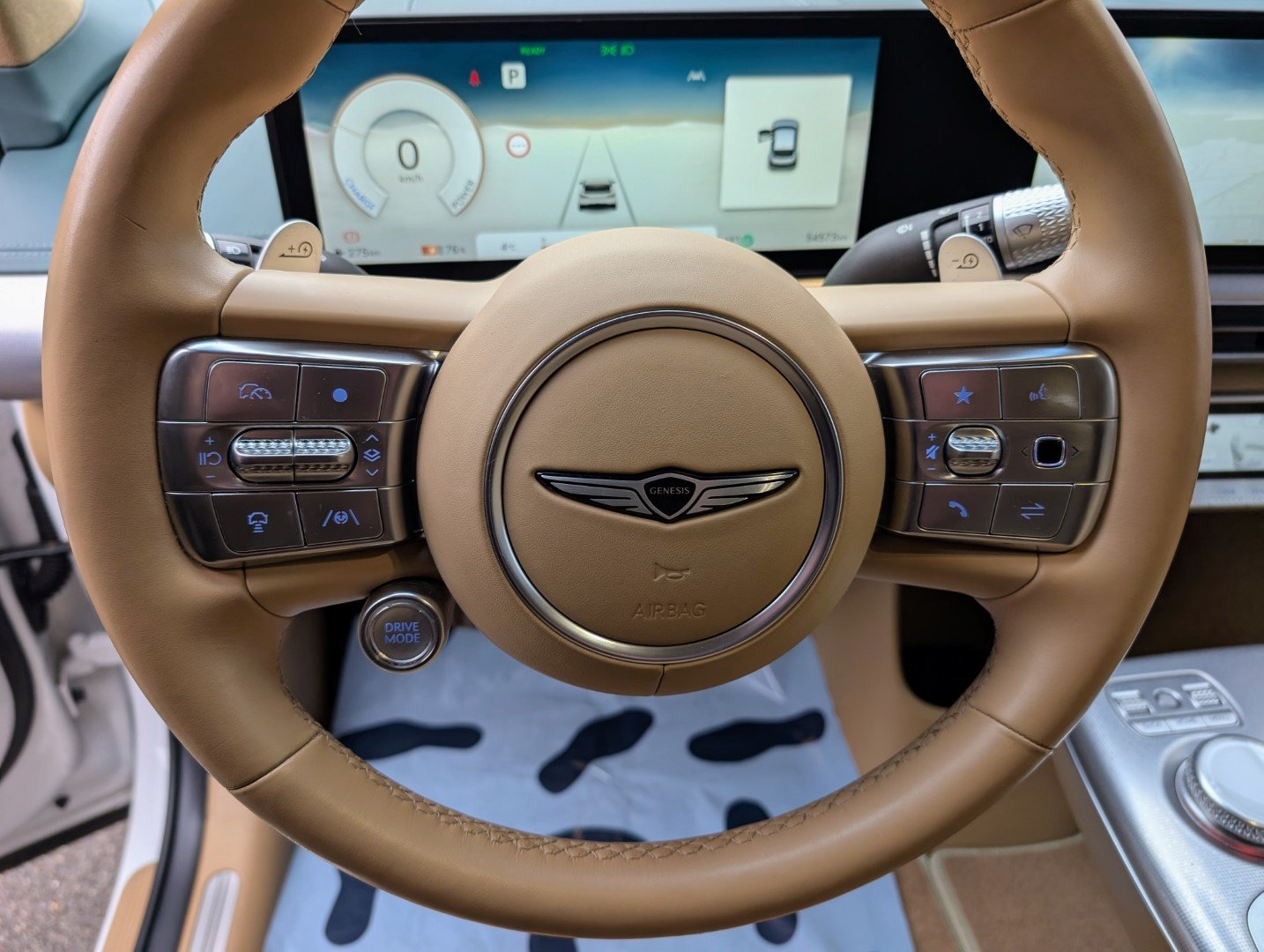 GENESIS GV60 77.4 kWh Sport AWD, Électrique, Occasion / Utilisé, Automatique - 5