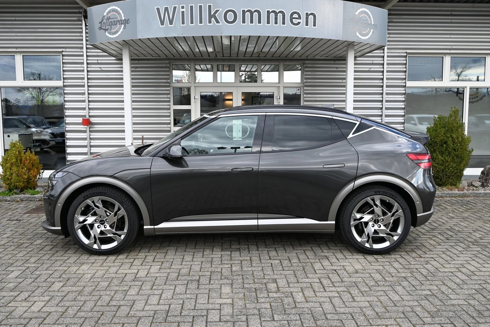 GENESIS GV60 77.4 kWh Sport Plus AWD 490PS 4X4 (CH Auto) + W, Electric, Second hand / Used, Automatic - 5