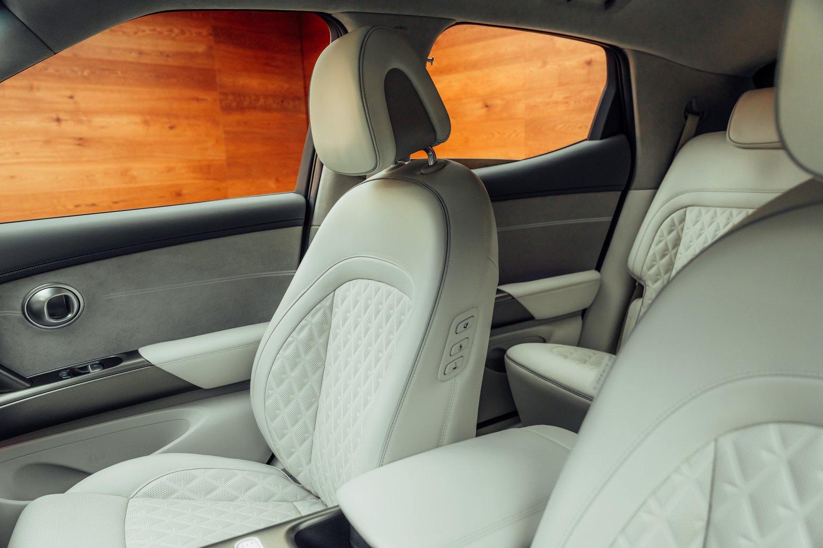 GENESIS GV60 77.4 kWh Sport Plus AWD, Elektro, Occasion / Gebraucht, Automatik - 6