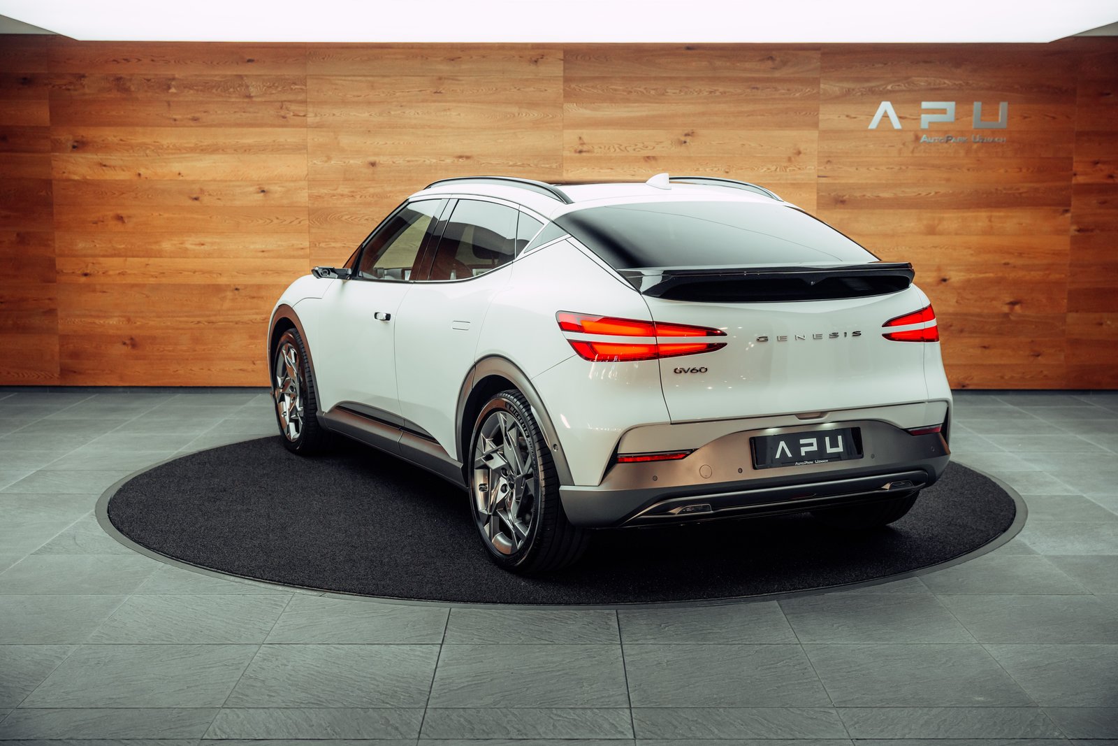 GENESIS GV60 77.4 kWh Sport Plus AWD, Électrique, Occasion / Utilisé, Automatique - 3