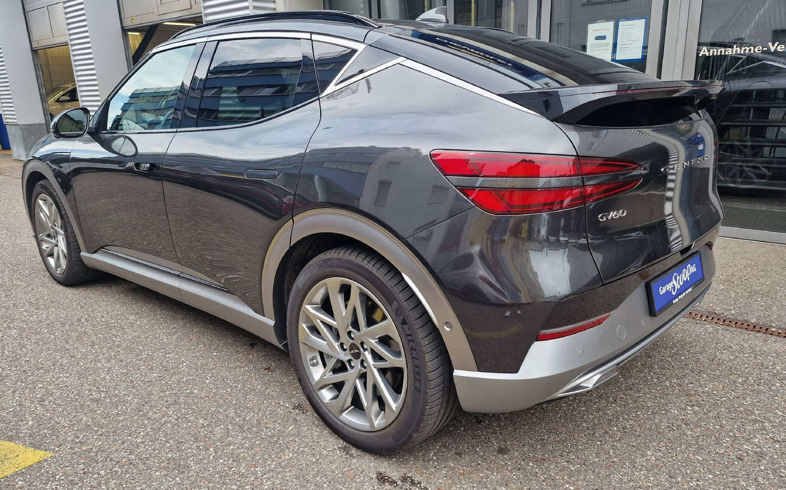 GENESIS GV60 Dual Motor Sport AWD, Electric, Second hand / Used, Automatic - 3