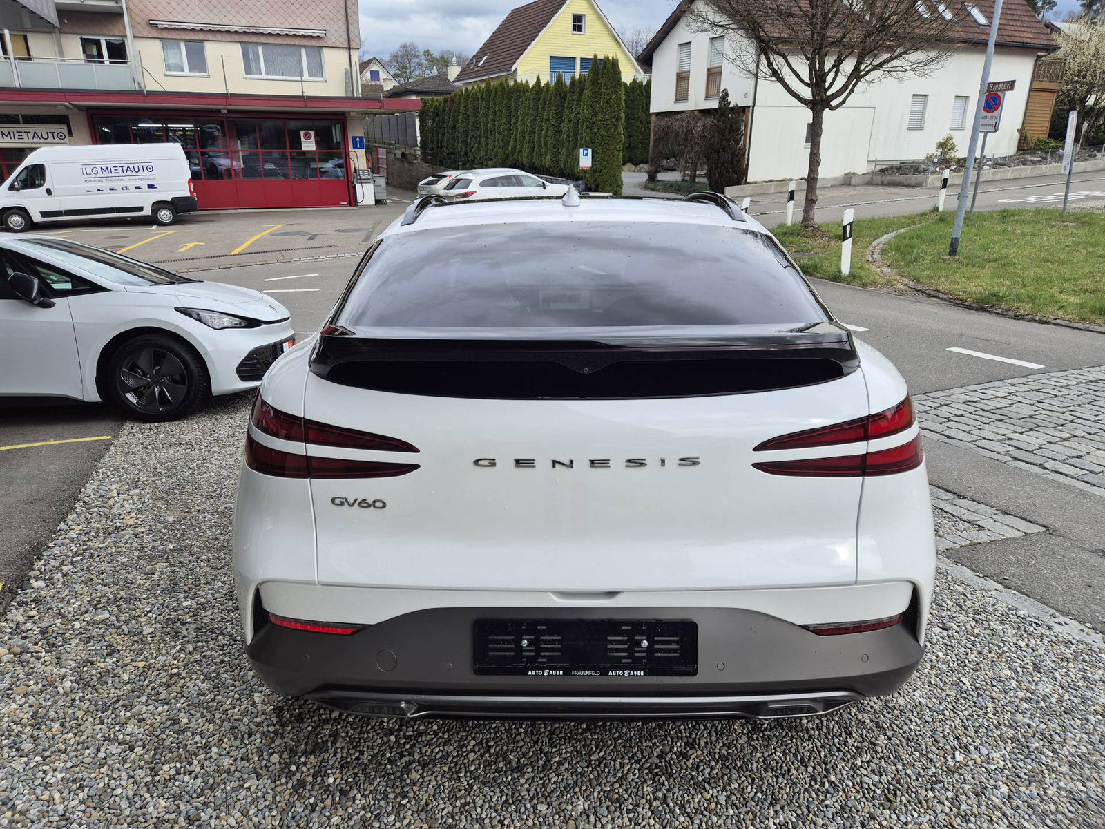 GENESIS GV60 Dual Motor Sport AWD, Electric, Second hand / Used, Automatic - 3