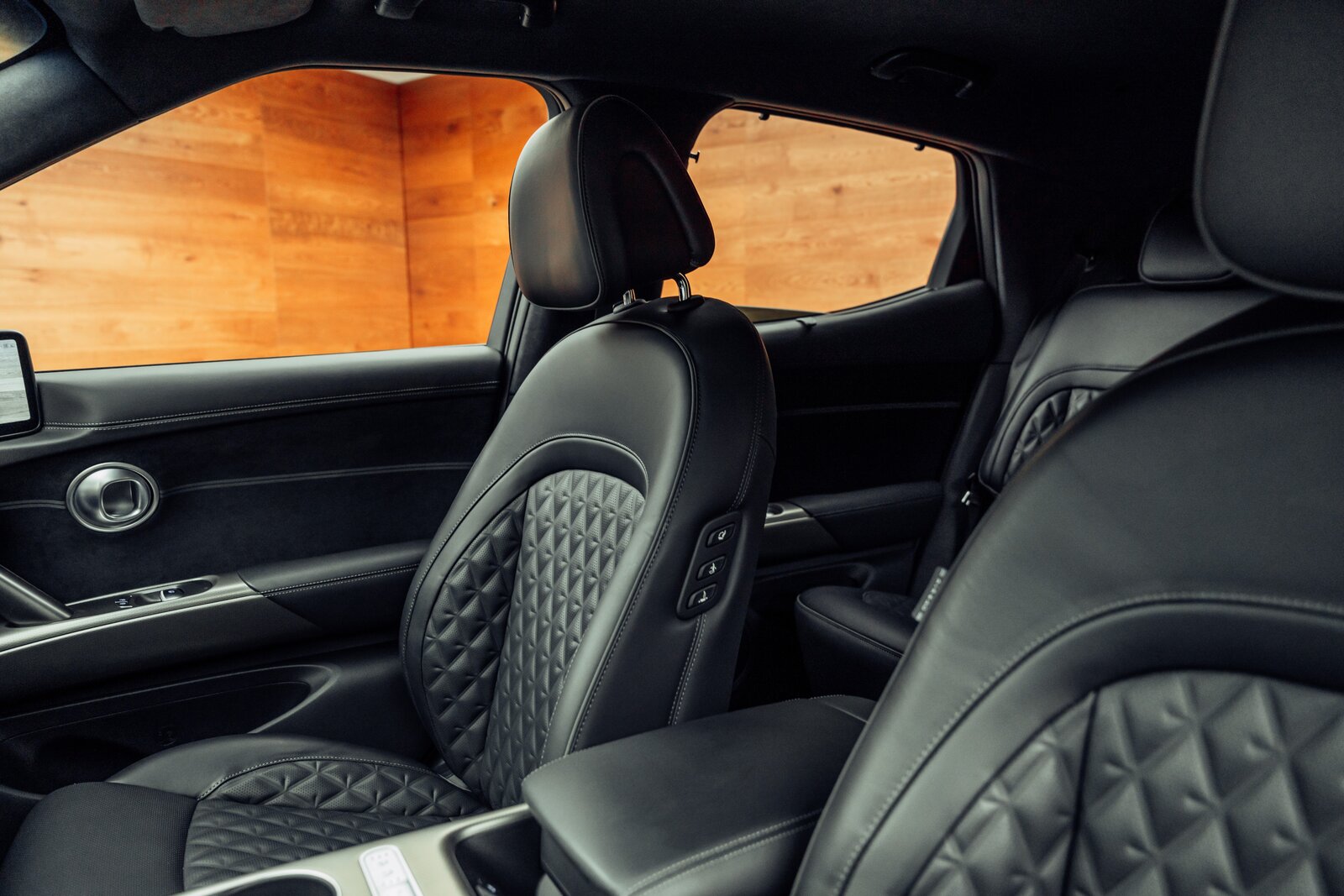 GENESIS GV60 77.4 kWh Sport Plus AWD, Électrique, Occasion / Utilisé, Automatique - 7