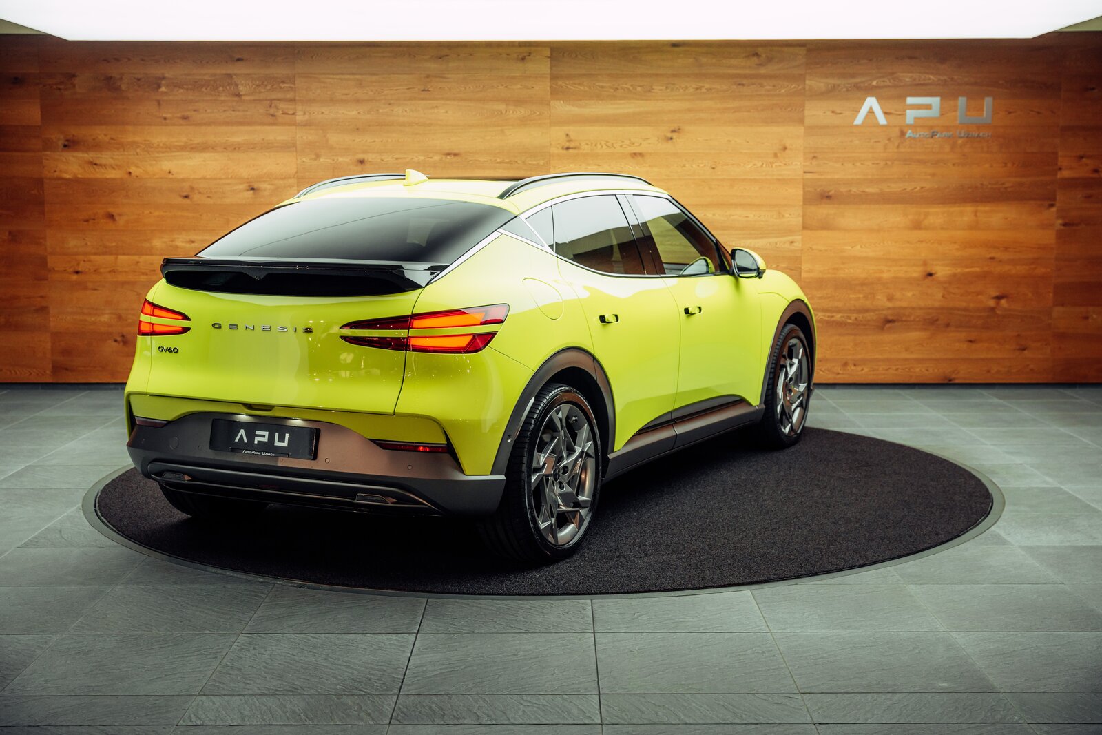 GENESIS GV60 77.4 kWh Sport Plus AWD Sao Paulo Lime, Électrique, Occasion / Utilisé, Automatique - 2