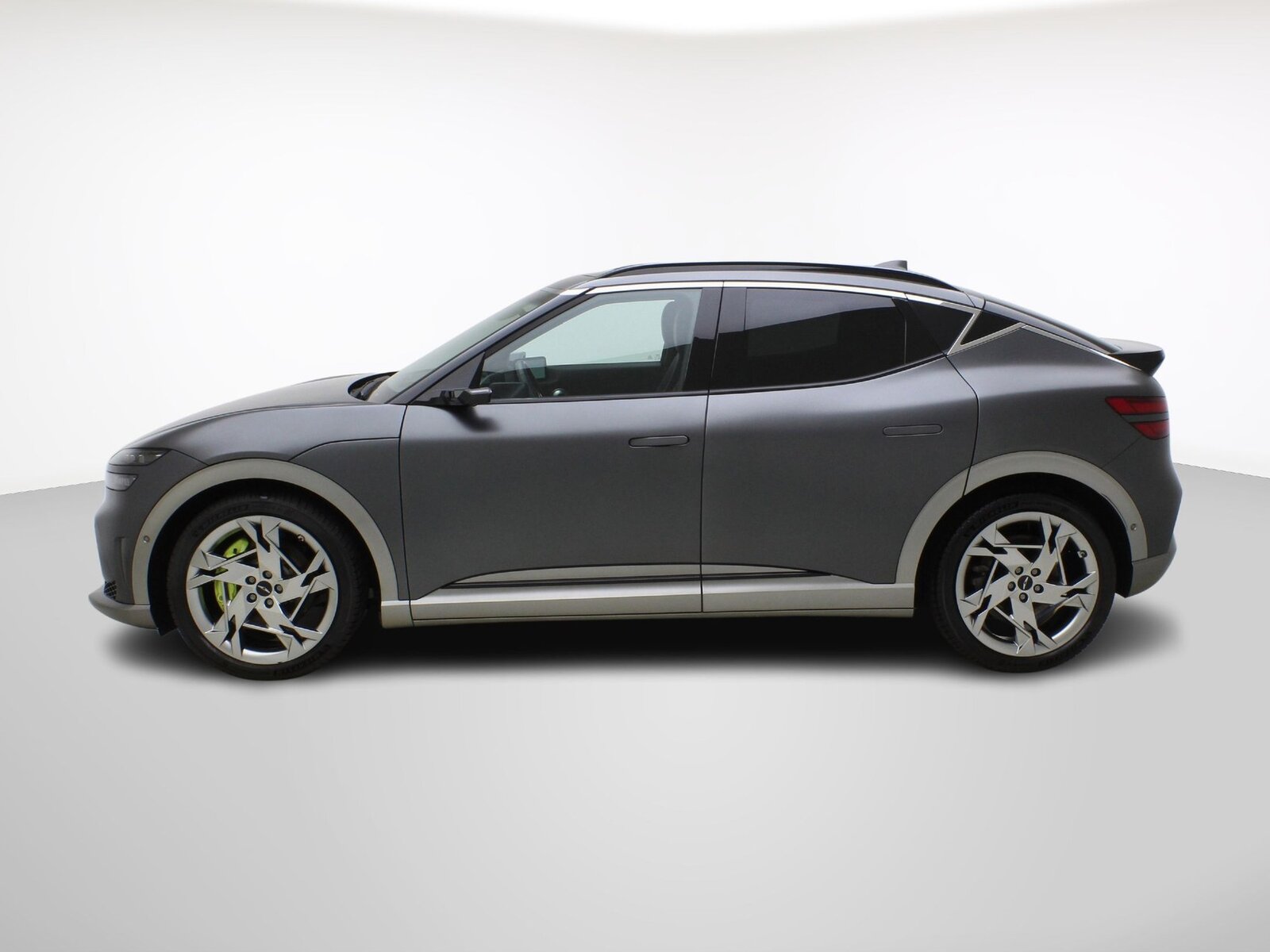 GENESIS GV60 Dual Motor Sport Plus AWD, Electric, Second hand / Used, Automatic - 3