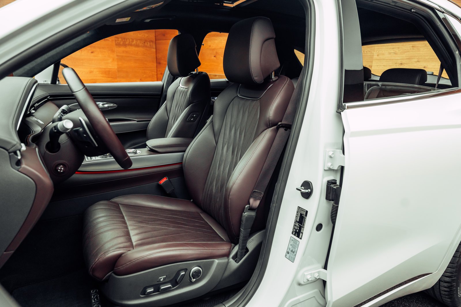 GENESIS GV70 2.5 TGDI Luxury AT8 AWD, Petrol, Second hand / Used, Automatic - 6